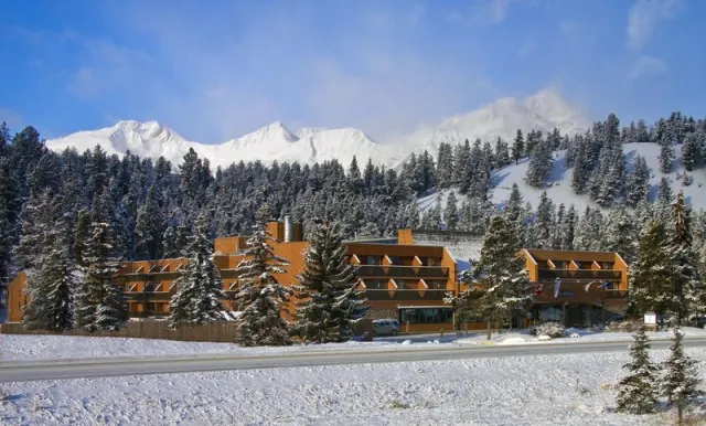 Forest Park Hotel, Alberta