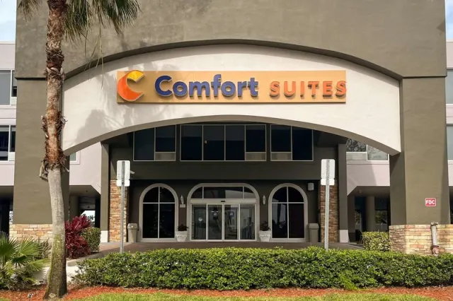 Comfort Suites Clearwater Bay, Clearwater