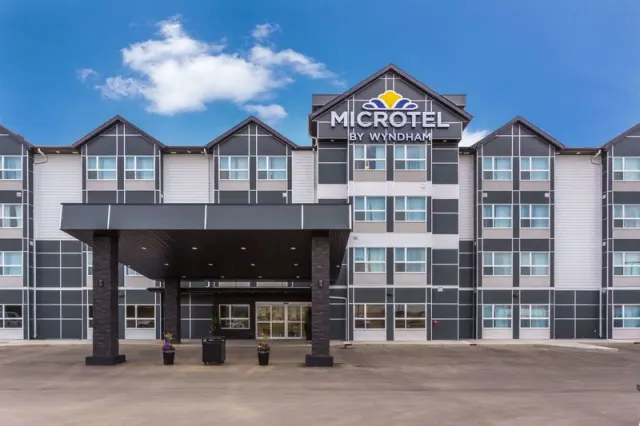 Microtel Inn & Suites by Wyndham Whitecourt, Alberta