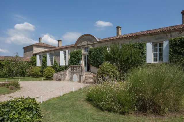 Hotel The Originals Relais du Château d'Arche, Aquitaine