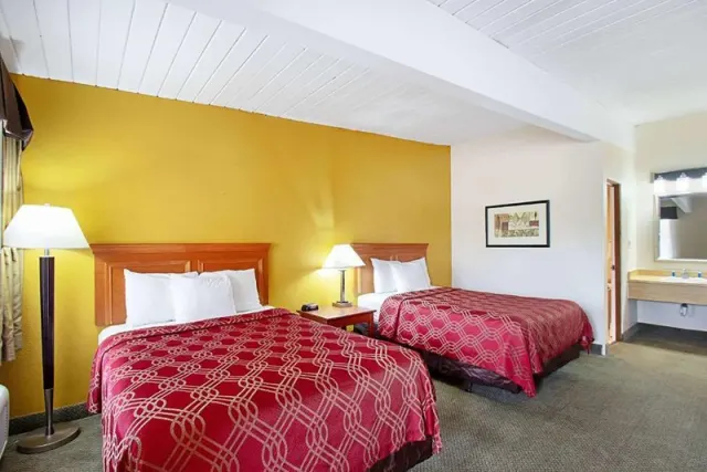 Travelodge by Wyndham Appleton, Appleton