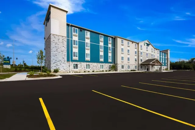 WoodSpring Suites Chicago Addison, Addison