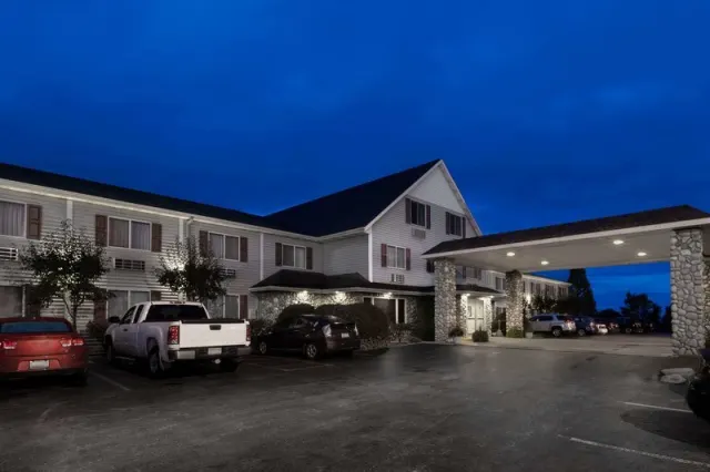 Super 8 by Wyndham St. Ignace, St Ignace