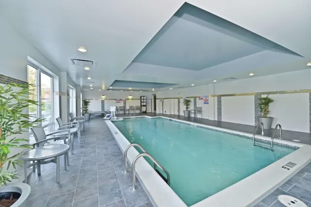 Hampton Inn & Suites Greensboro/ Coliseum Area, Greensboro