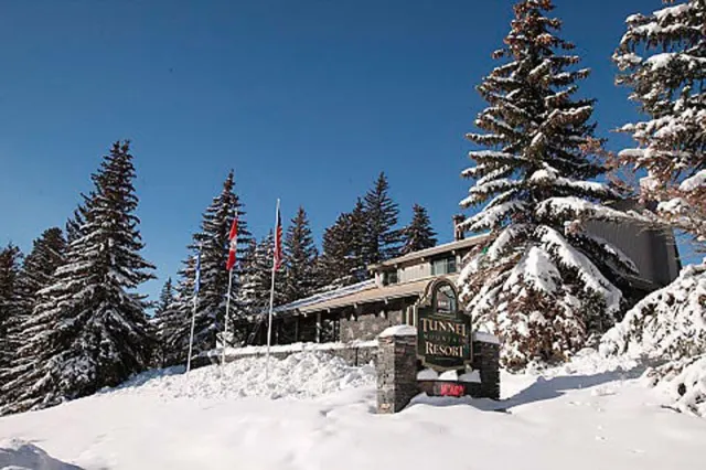 Tunnel Mountain Resort, Banff