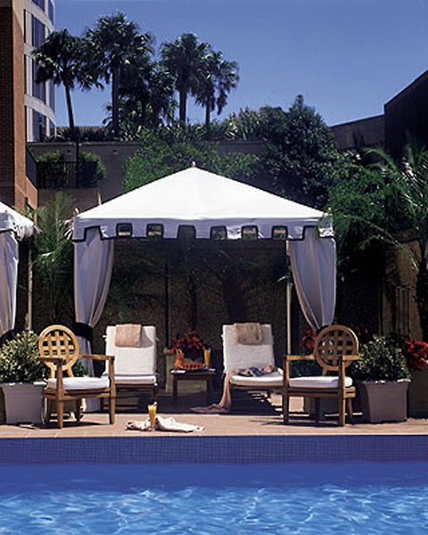 Four Seasons Hotel Sydney, Sydney
