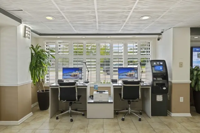 Best Western Plus Chesapeake Bay Norfolk - photo 4