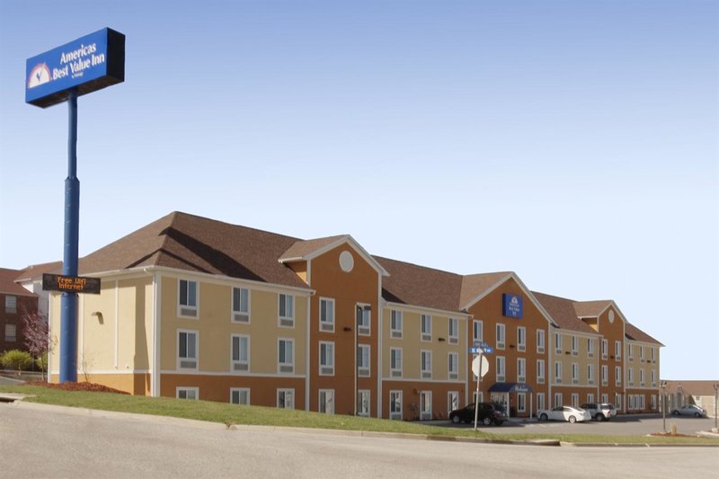 Americas Best Value Inn St. Robert - photo 1