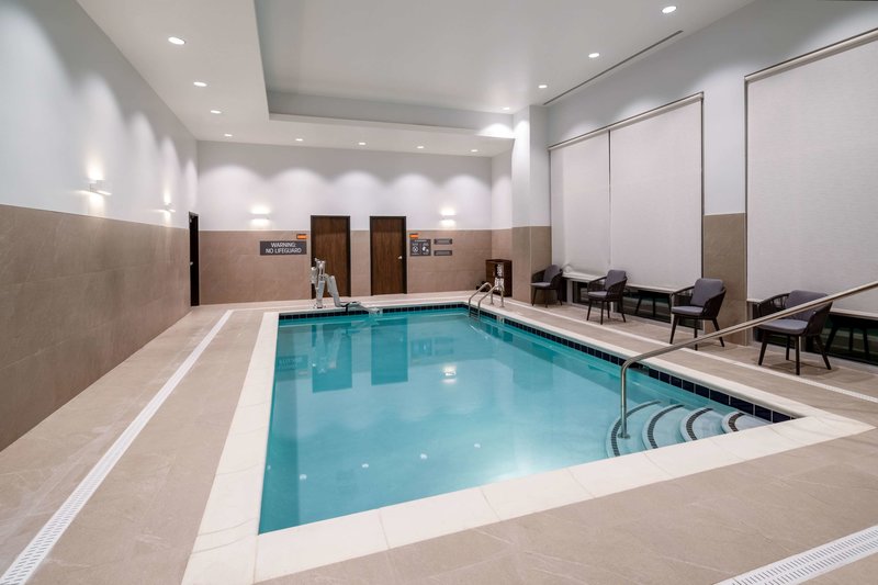 La Quinta Inn  Suites by Wyndham Nashville DowntownStadium - photo 1