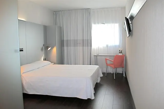 B&B HOTEL Barcelona Granollers - photo 4