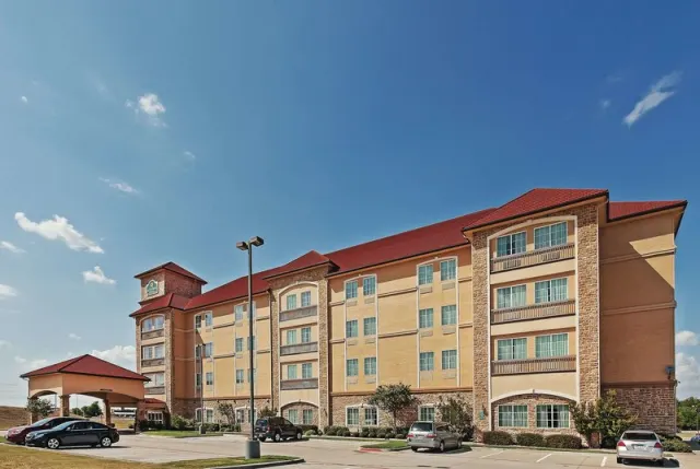 La Quinta Inn & Suites by Wyndham Allen at The Village - foto 2