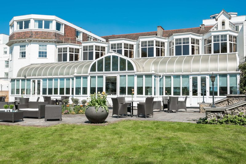 The Bromley Court Hotel - photo 1
