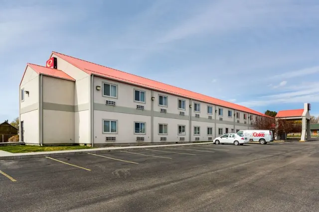 Econo Lodge Livingston Gateway to Yellowstone - photo 2