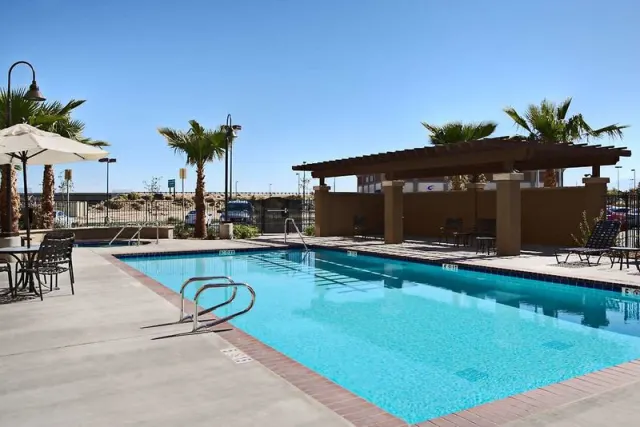 Hilton Garden Inn Palmdale - photo 2