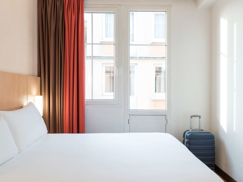 ibis Paris Ornano Montmartre Nord 18ème - photo 1