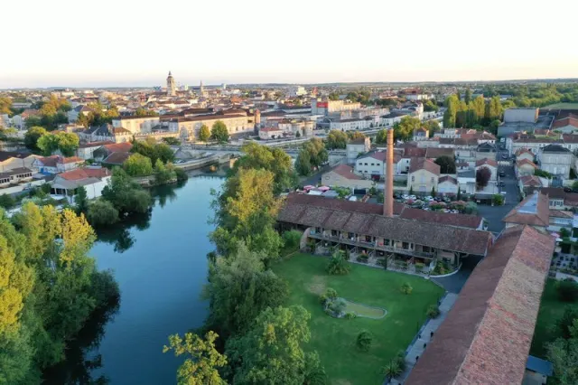 Domaine Quai des Pontis - photo 2