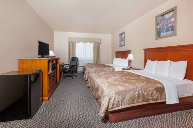 Days Inn  Suites by Wyndham McAlester - photo 3