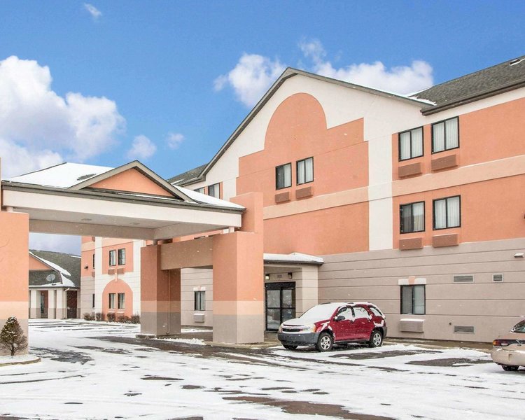 Quality Inn Merrillville - photo 1