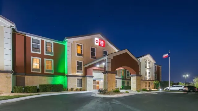 Best Western Plus Georgetown Inn & Suites - photo 3
