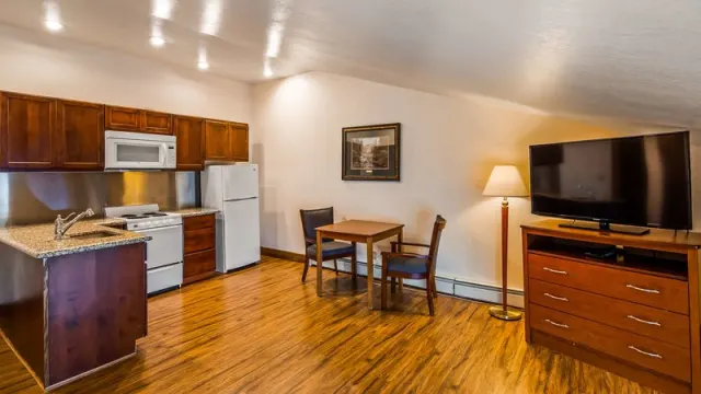 Best Western Kodiak Inn and Convention Center - photo 4