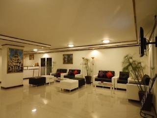 Sinsuvarn Airport Suite - photo 2