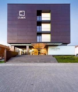 Hotel Cubix - foto 1