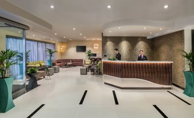 Savoy Crest Hotel Apartments - photo 2