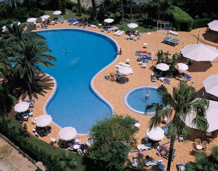 Hotel Oleander - photo 1