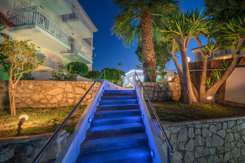 Diana Palace - photo 1