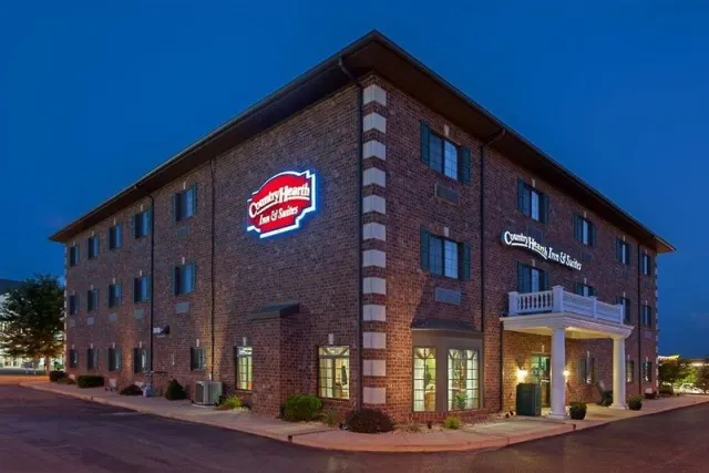 Country Hearth Inn & Suites - Union City / Atlanta - photo 4