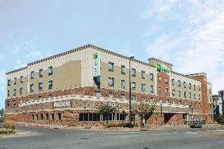 Holiday Inn Omaha Downtown  Waterpark - photo 2