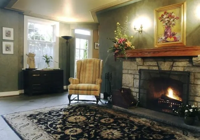 Abigail's - photo 2