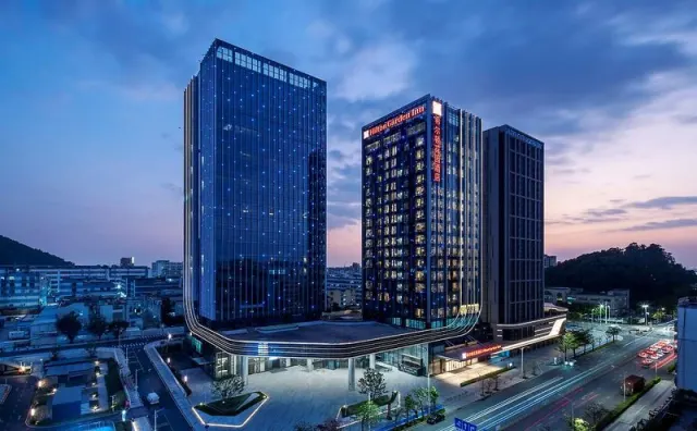 Hilton Garden Inn Shenzhen Baoan Huaide - foto 2
