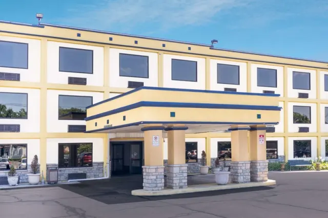 Days Inn by Wyndham Columbus Airport, Columbus