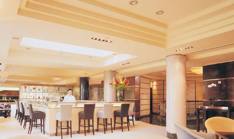 DoubleTree by Hilton London Kensington - photo 1