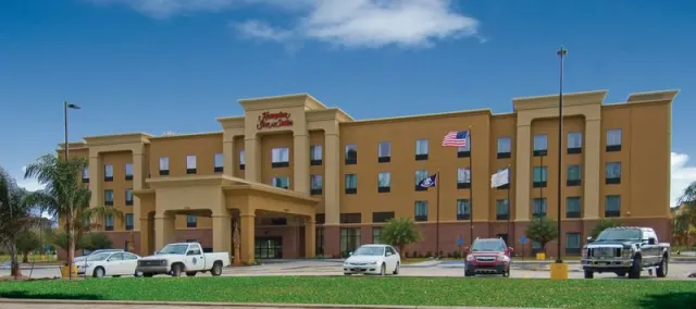 Hampton Inn Suites Baton RougePort Allen, Louisiana