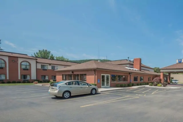 Quality Inn, Corning