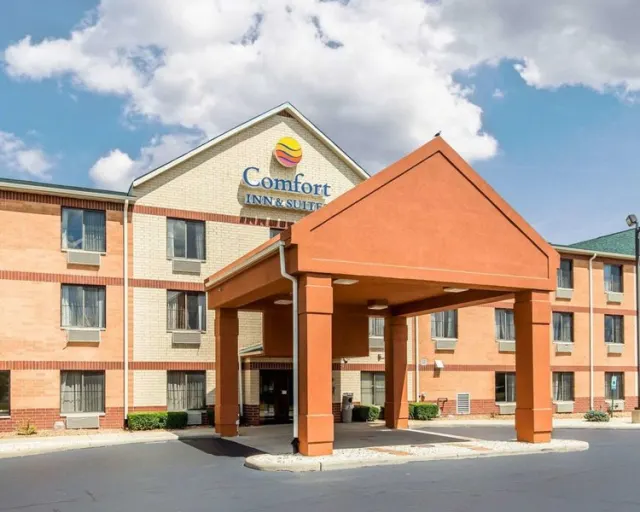 Comfort Inn & Suites Near Tinley Park Amphitheater - foto 2