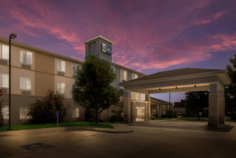 Best Western Coffeyville Central Business District Inn and Suites - photo 1