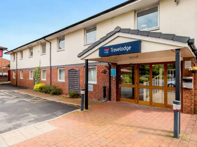 Travelodge Oldham Chadderton, Manchester