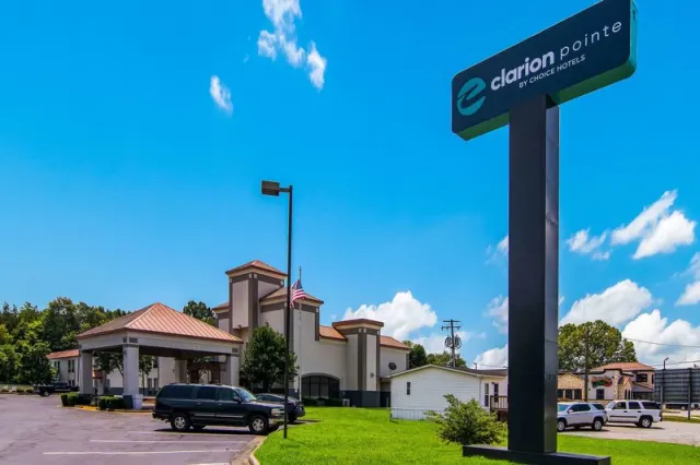 Clarion Pointe South Boston-Danville East - photo 3