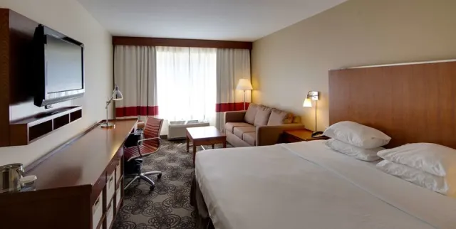DoubleTree by Hilton Hotel Raleigh - Cary - foto 2