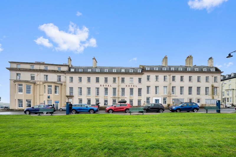The Royal Hotel - photo 1