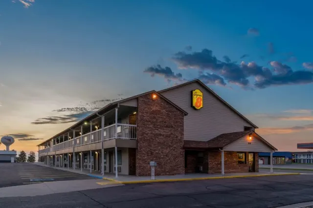 Super 8 by Wyndham Goodland - photo 3