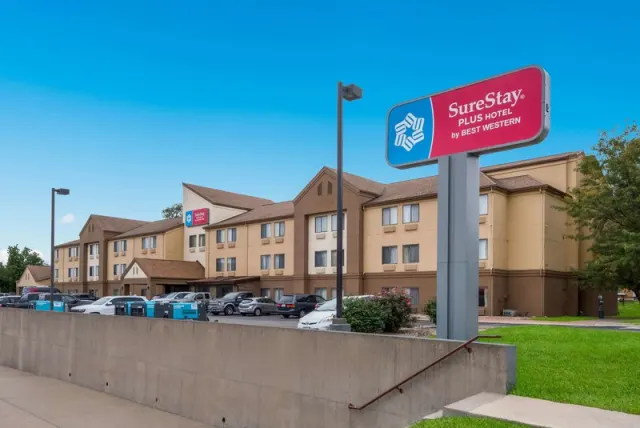 SureStay Plus Hotel by Best Western Coralville Iowa City - photo 2