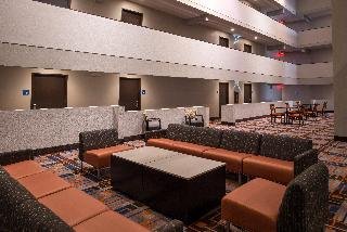 Holiday Inn Express & Suites San Antonio Medical-Six Flags - photo 4