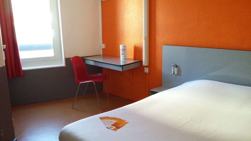 hotelF1 Cergy - photo 1