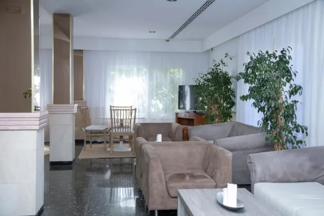 Hotel Oberoy - photo 4