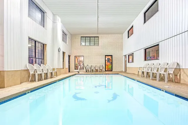 Days Inn by Wyndham Oklahoma City - photo 2