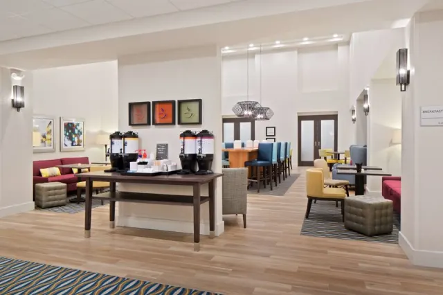 Hampton Inn  SuitesSeattle Woodinville WA - photo 4
